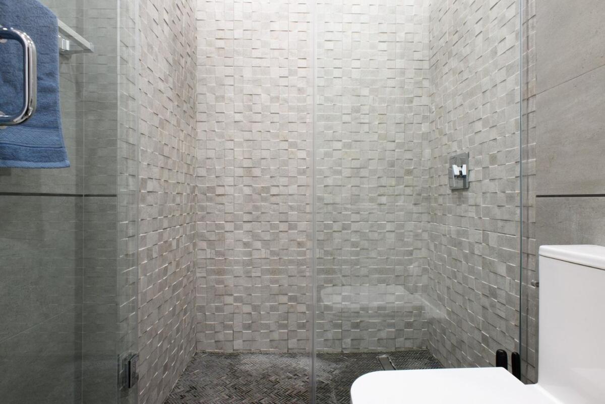 78-2b New Furnished 1br Wd Walk To Park