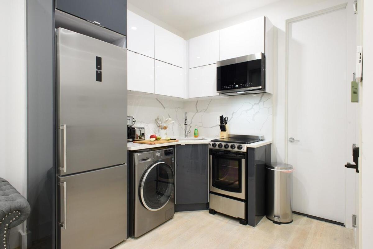 78-2b New Furnished 1br Wd Walk To Park Apartment